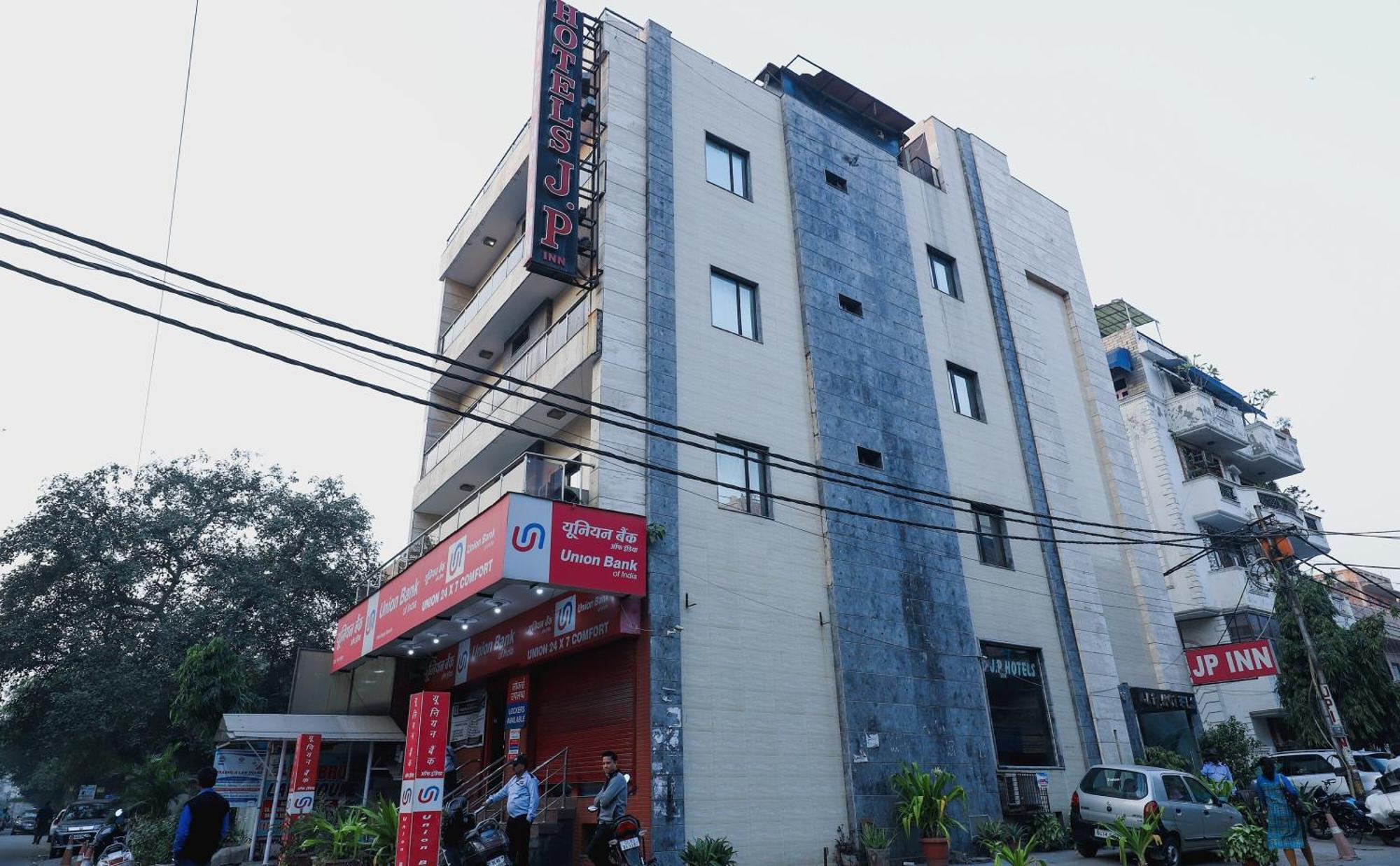 Hotel O J P Inn Near Patel Nagar Metro Station นิวเดลี ภายนอก รูปภาพ