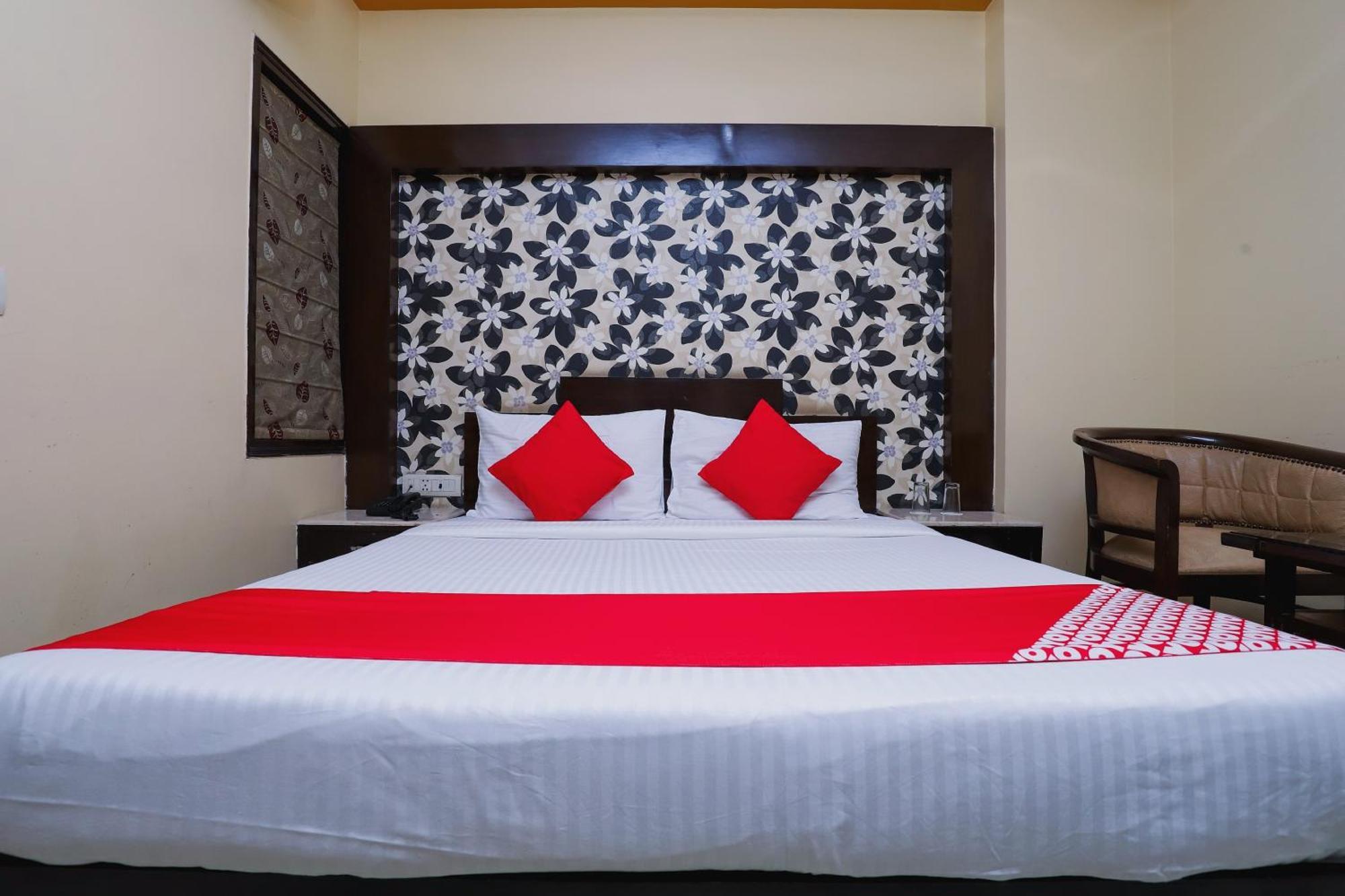 Hotel O J P Inn Near Patel Nagar Metro Station นิวเดลี ภายนอก รูปภาพ