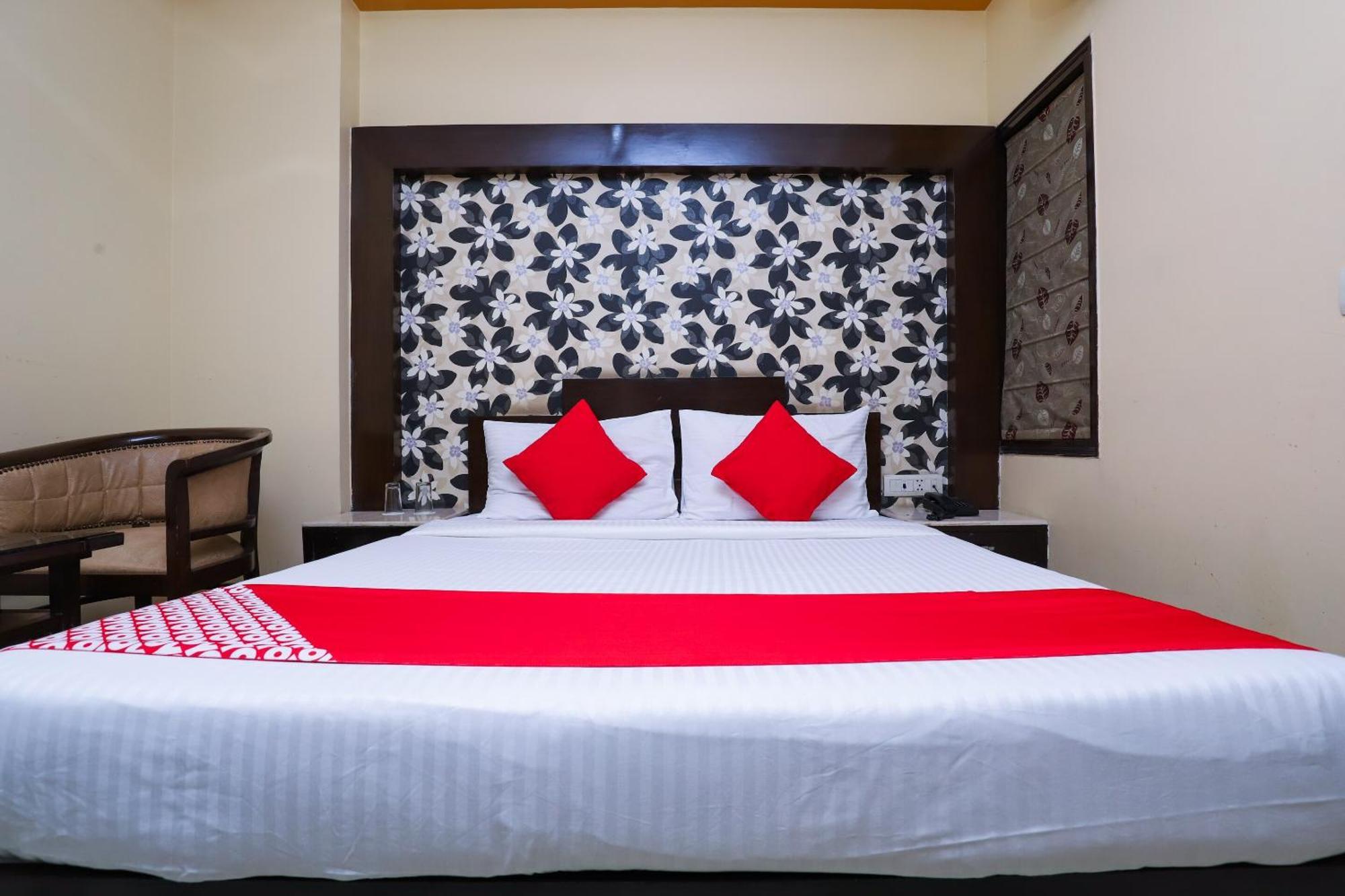 Hotel O J P Inn Near Patel Nagar Metro Station นิวเดลี ภายนอก รูปภาพ