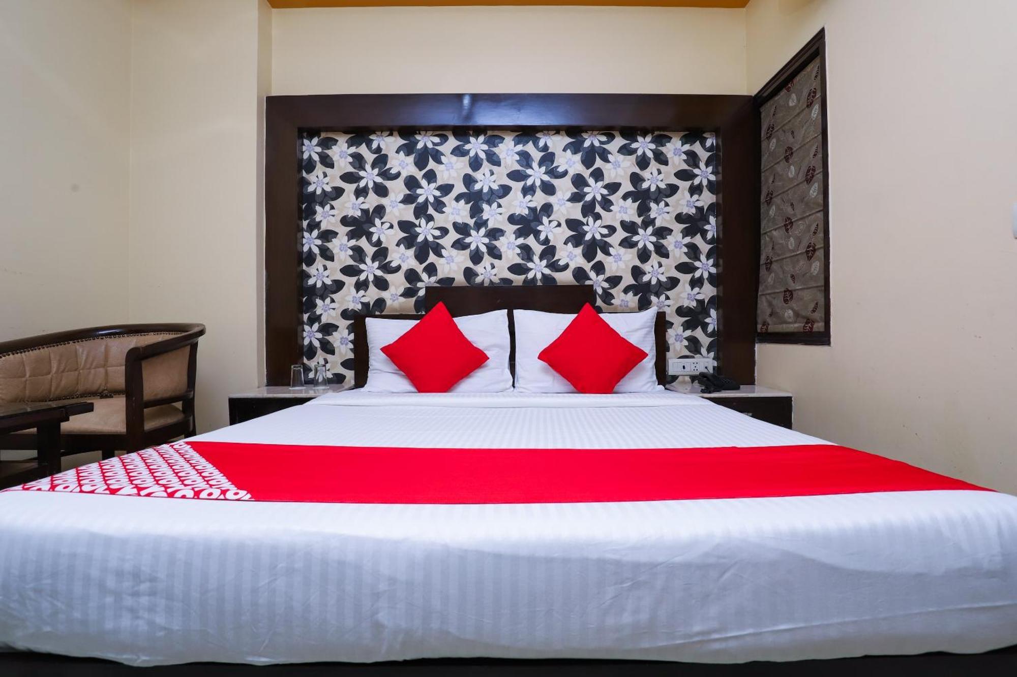 Hotel O J P Inn Near Patel Nagar Metro Station นิวเดลี ภายนอก รูปภาพ